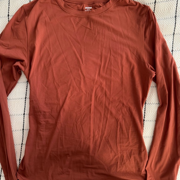 Skims Fits Everybody Saffron Long Sleeve T-Shirt - Picture 1 of 4